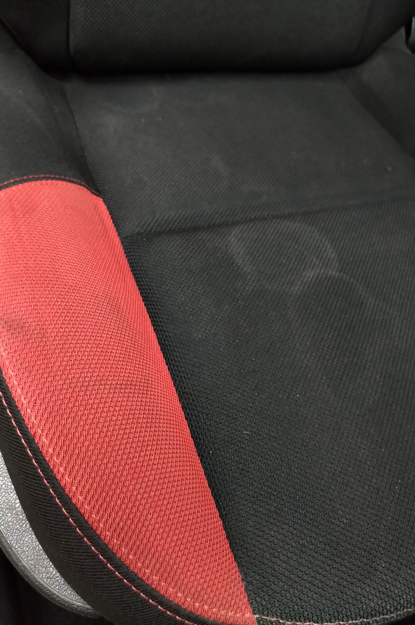 Siège textile avant nettoyage